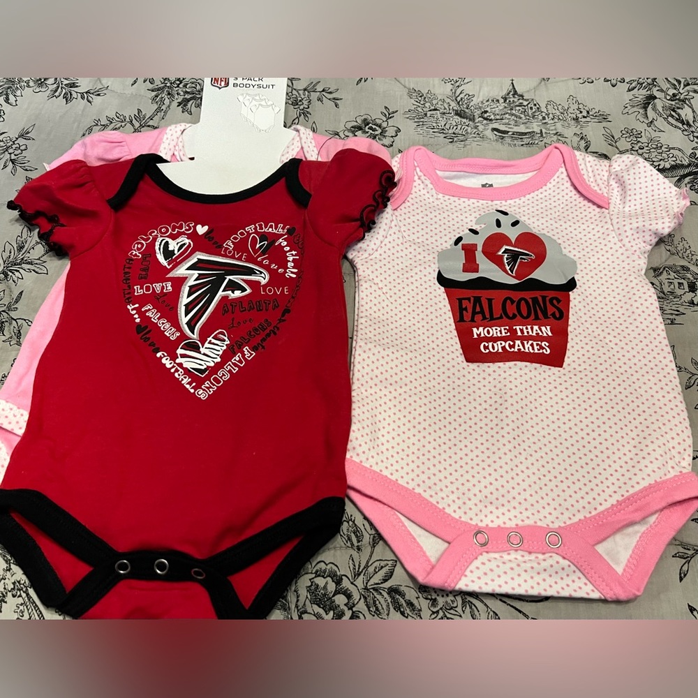 Atlanta Falcons 0-3 months 3-pack baby girl body suits. Cute!